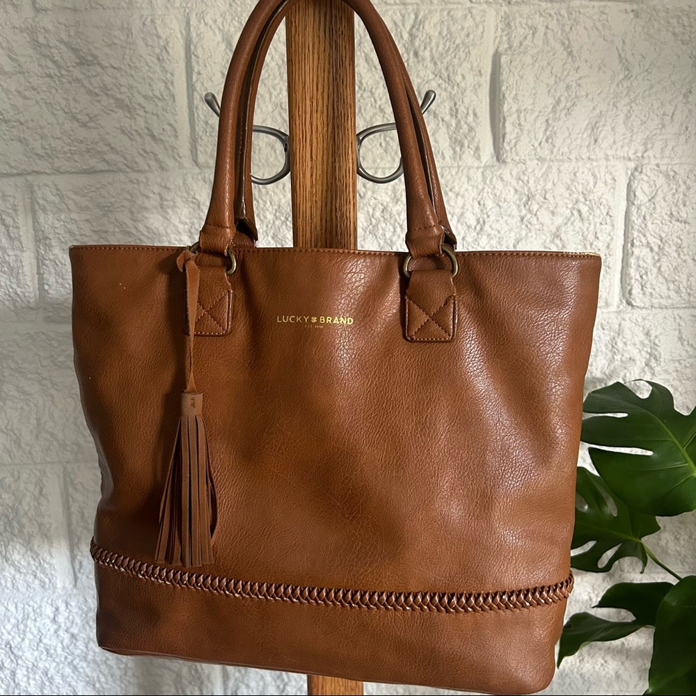 Lucky Brand Faux Leather Bag/Purse with Zipper